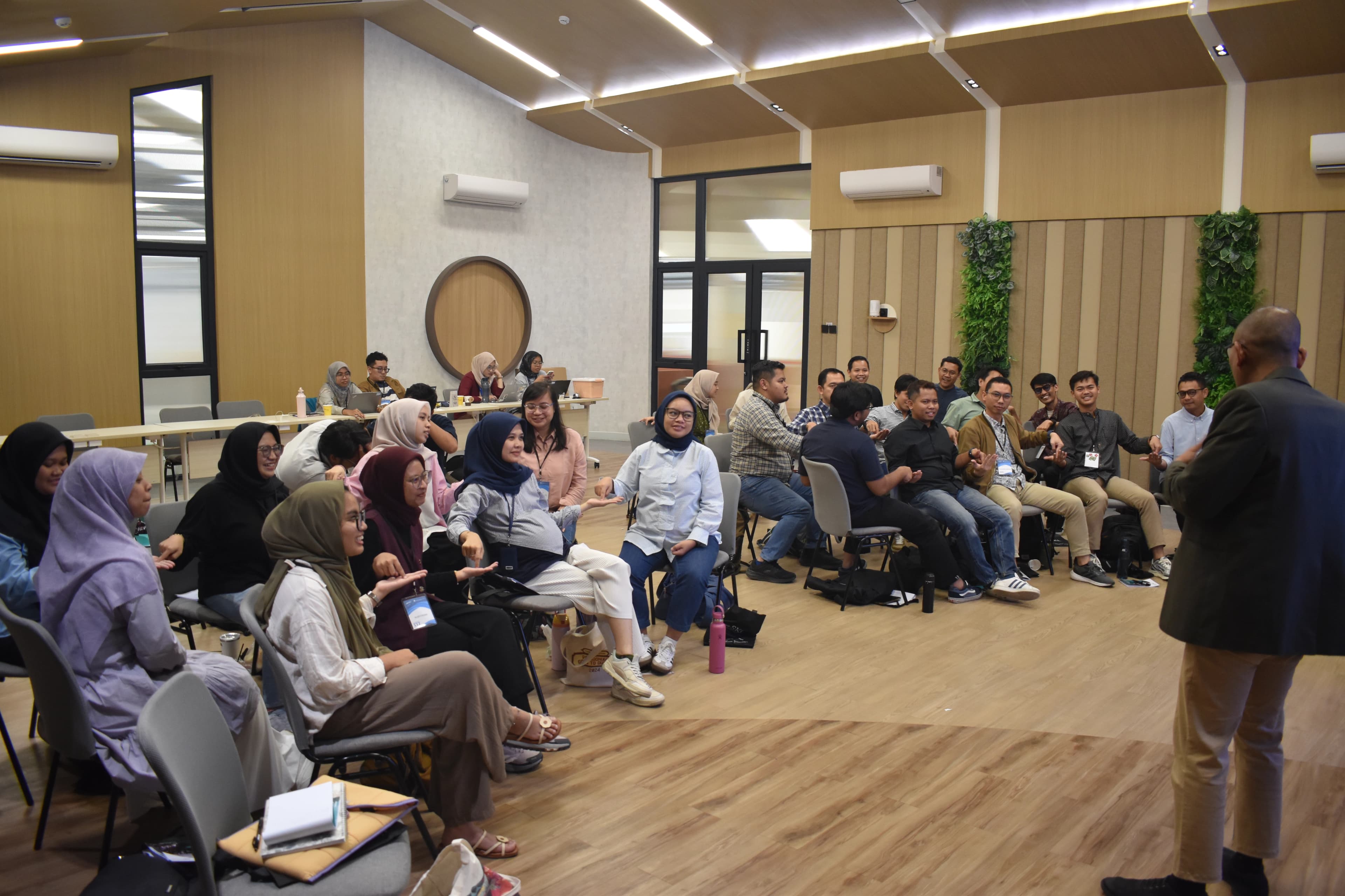 Kegiatan gathering alumni Sahabat Karir Indonesia